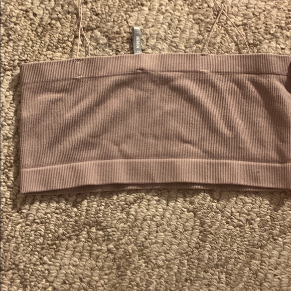 Crop Top and Pair of Leggings bundle - Picture 2 of 9